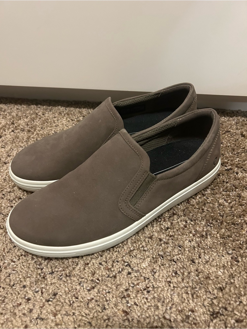 Women ECCO Classic Slip-On Casual Sneakers - Brown